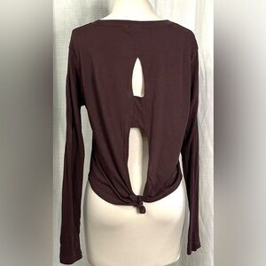 Mono B Womens Long Sleeve Shirt Purple Keyhole Back Activewear Size M